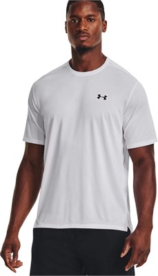 {{productViewItem.photos[photoViewList.activeNavIndex].Alt || productViewItem.photos[photoViewList.activeNavIndex].Description || 'Under Armour Футболка UA Tech Vent SS'}}