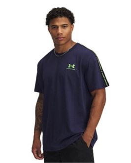 {{productViewItem.photos[photoViewList.activeNavIndex].Alt || productViewItem.photos[photoViewList.activeNavIndex].Description || 'UA Icon Heavyweight TapingT-Shirt'}}