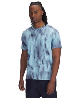 {{productViewItem.photos[photoViewList.activeNavIndex].Alt || productViewItem.photos[photoViewList.activeNavIndex].Description || 'UA Launch Elite PrintedShort Sleeve'}}