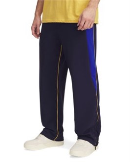 {{productViewItem.photos[photoViewList.activeNavIndex].Alt || productViewItem.photos[photoViewList.activeNavIndex].Description || 'UA Tricot Side StripePants'}}