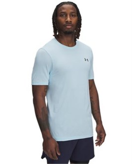 {{productViewItem.photos[photoViewList.activeNavIndex].Alt || productViewItem.photos[photoViewList.activeNavIndex].Description || 'UA Vanish Elite SeamlessShort Sleeve'}}
