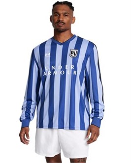 {{productViewItem.photos[photoViewList.activeNavIndex].Alt || productViewItem.photos[photoViewList.activeNavIndex].Description || 'UA Terrace96Long Sleeve Jersey'}}