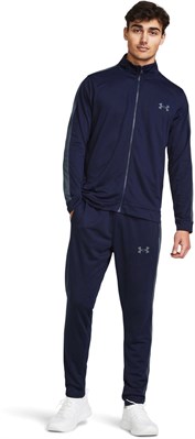 {{productViewItem.photos[photoViewList.activeNavIndex].Alt || productViewItem.photos[photoViewList.activeNavIndex].Description || 'Under Armour Спортивный костюм UA Knit Track Suit'}}