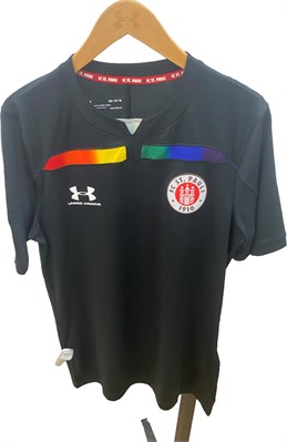 {{productViewItem.photos[photoViewList.activeNavIndex].Alt || productViewItem.photos[photoViewList.activeNavIndex].Description || 'Under Armour Футболка FCSP Auth Jersey'}}