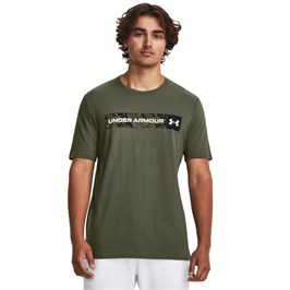 {{productViewItem.photos[photoViewList.activeNavIndex].Alt || productViewItem.photos[photoViewList.activeNavIndex].Description || 'Футболка UA CAMO CHEST STRIPE SS'}}