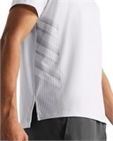 UA Launch Elite GraphicShort Sleeve 1376518-103
